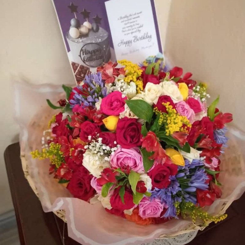 Mixed Roses with Filler Flowers Mixed Roses with Filler Flowers