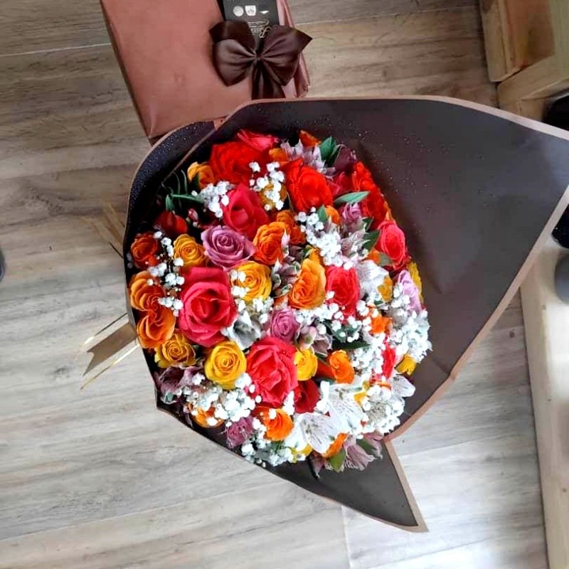 Roses Red, Orange, Yellow, Pink, White Roses Red, Orange, Yellow, Pink, White